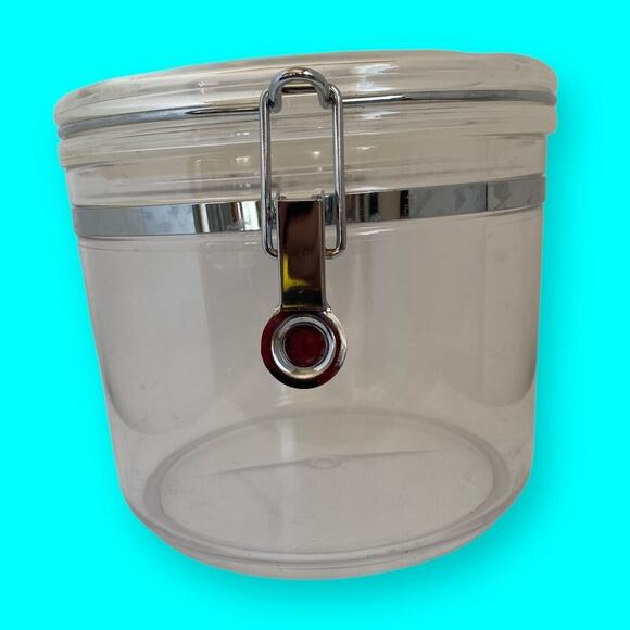 Clear Plastic Airtight Food Storage Container With Locking Lid & Metal Clamp - Picture 1 of 8